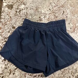 Lululemon Navy Track That 5” Shorts size 6